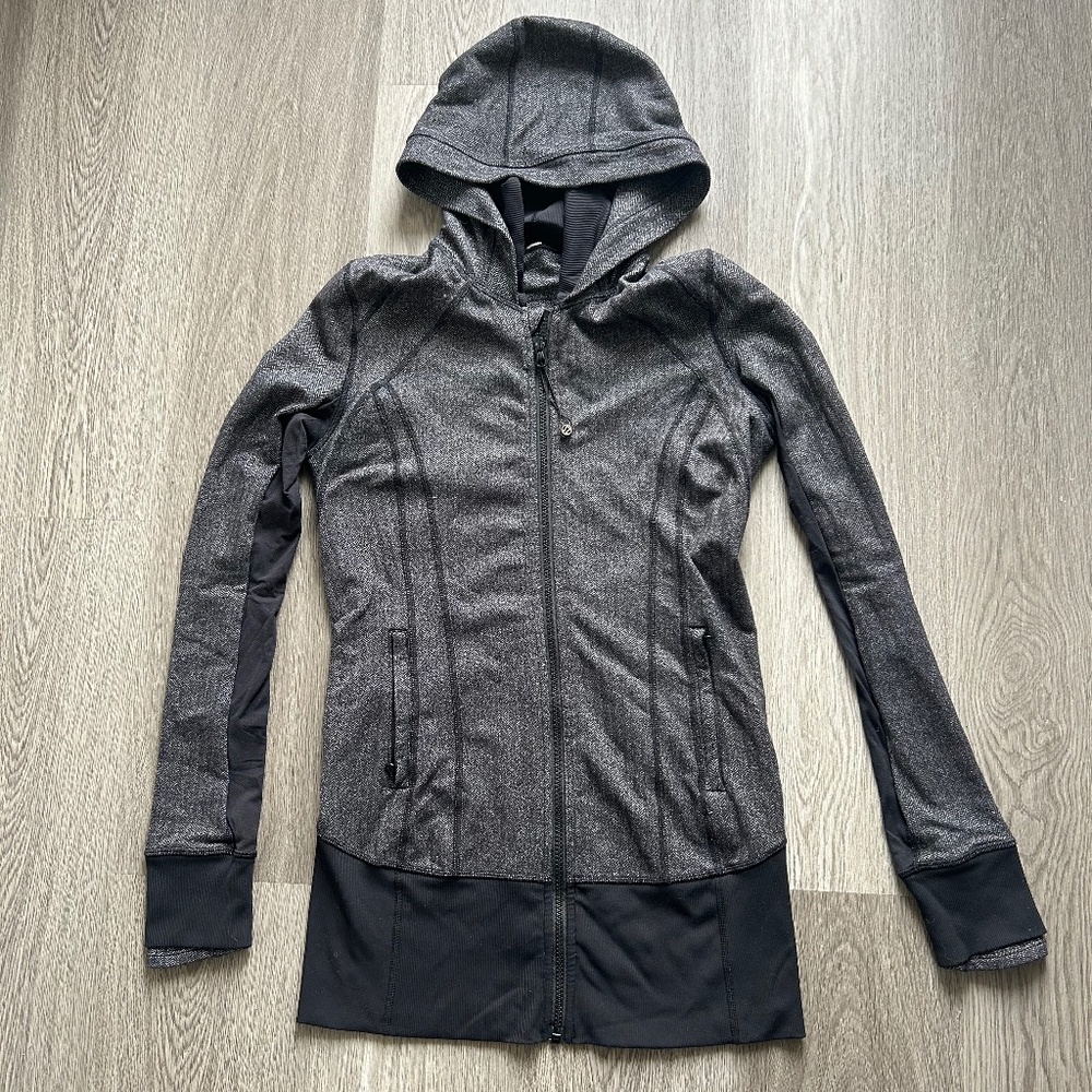LULULEMON Daily Practice Hooded Jacket Heathered Herringbone Black Gray Size 8